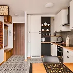 Centrum Grzybowska 6 By Polandbnb Varşova