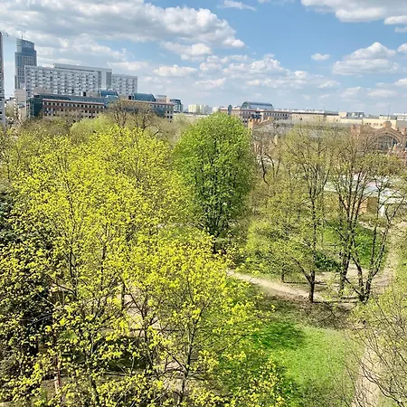 Polandbnb Grzybowska 6 *