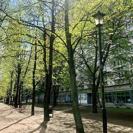 Polandbnb Grzybowska 6 *