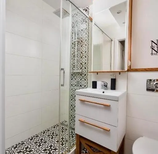 Polandbnb Grzybowska 6