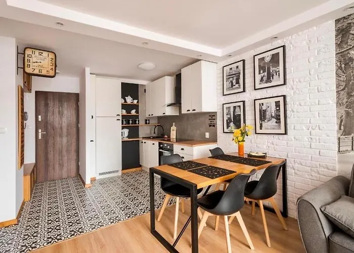 Polandbnb Grzybowska 6 *