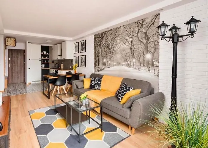 Polandbnb Grzybowska 6 *