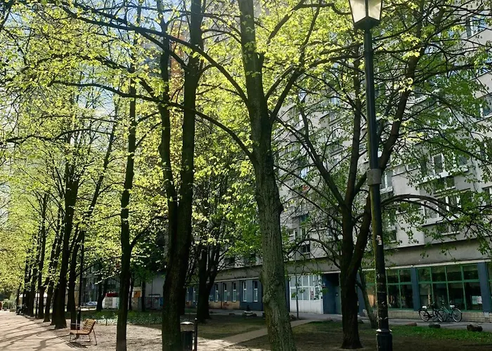 Polandbnb Grzybowska 6 *