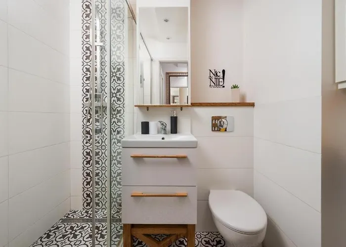 Apartment Polandbnb Grzybowska 6 *